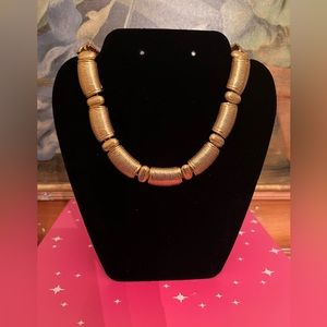 GOLD TONE CHOKER NECKLACE